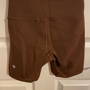 lululemon athletica Chocolate Brown Wunder train shorts 4”